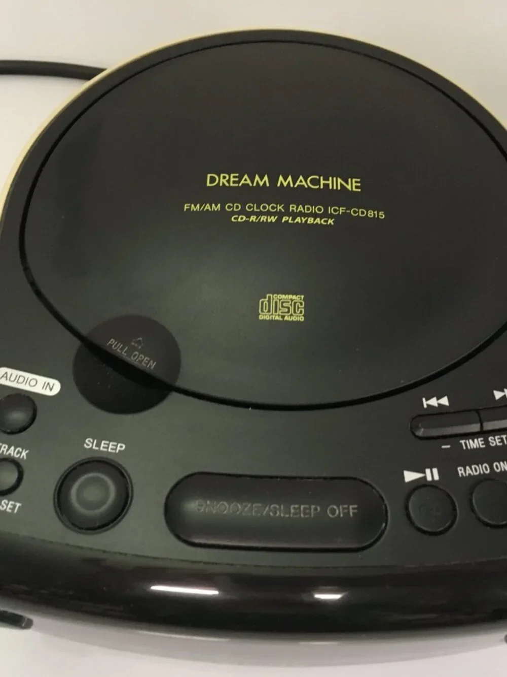Sony Dream Machine FM/AM CD Clock Radio ICF-CD815 CD-R/RW Playback